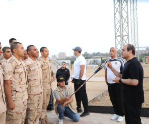 الرئيس السيسي يجري جولة تفقدية بالكلية الحربية فجر اليوم (صور)