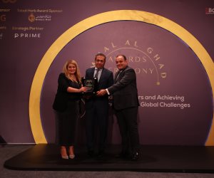 رئيس شركة العاصمة الإدارية للتنمية العمرانية يحصد جائزة الإنجاز المؤسسى بقمة مصر للأفضل 2023