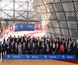 سفير مصر لدى الاتحاد الأوروبي يُشارك في مؤتمر بروكسل الوزاري لدعم مستقبل سوريا والمنطقة