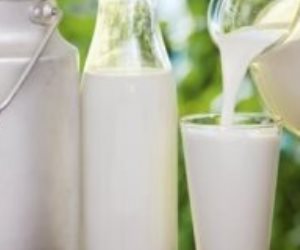 دراسة حديثة: الحليب أكثر ترطيبا للجسم من الماء