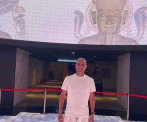 المدرب الإسباني بيب جوارديولا وأسرته في زيارة للمتحف القومي للحضارة المصرية 