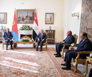الرئيس السيسي ونظيره الإريتري يؤكدان العمل على تعزيز العلاقات الثنائية بين البلدين الشقيقين