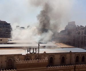 حريق هائل في مبنى وزارة الأوقاف بوسط القاهرة و7 سيارات إطفاء