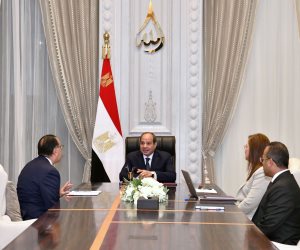 الرئيس السيسي يجتمع مع مدبولي والسعيد للاطلاع على مجمل مشروعات وأنشطة صندوق مصر السيادي