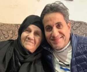 تشييع جثمان والدة الفنان أحمد شيبة ظهر اليوم بمقابر "أم كبيبة" بالإسكندرية