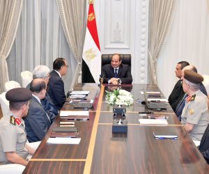 الرئيس السيسي يجتمع مع الحكومة لمتابعة خطة الدولة لتطوير منطقة القاهرة التاريخية
