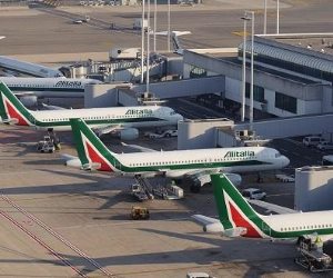 إلغاء عشرات الرحلات الجوية بسبب إضراب للموظفين فى إيطاليا 