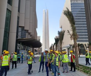 مصر - الصين.. علاقات متنامية على مر العقود.. "جسر الصداقة" يربط برجين.. استمرار التشطيبات بالبرج الأيقونى.. عاملون صينيون: المشروع رمز للصداقة بين بلدينا