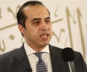 الممثل القانوني للمرشح الرئاسي عبد الفتاح السيسي يصل لمقر الهيئة الوطنية للانتخابات