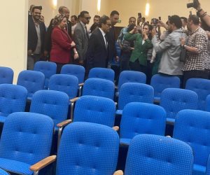 فريد زهران يصل مقر «الوطنية للانتخابات» للتقدم بأوراق ترشحه للرئاسة