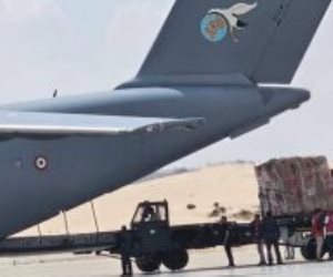 مطار العريش يستقبل 26 طن مساعدات إضافية قادمة لشعب فلسطين