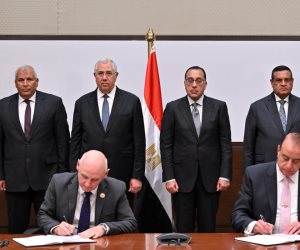رئيس الوزراء يشهد توقيع مذكرة تعاون بين هيئة قناة السويس و"بلدنا" القطرية