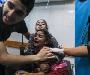 مصر في الخطوط الأمامية لمساعدة غزة.. "الأغذية العالمى" يؤكد التعاون الوثيق مع الهلال الأحمر المصرى.. يونيسف تشيد بالجهود المصرية لتوصيل المساعدات