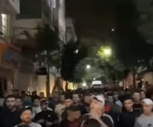 دعما لقطاع غزة.. مسيرة تجوب شوارع رام الله بالضفة الغربية (فيديو)