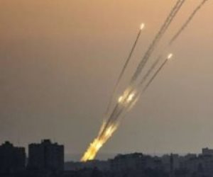 صفارات الإنذار تدوي في الجليل الغربي وسقوط صاروخين على مناطق بشمال إسرائيل