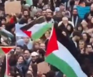 10 آلاف شخص يتظاهرون في العاصمة الألمانية برلين تضامنا مع غزة (فيديو)