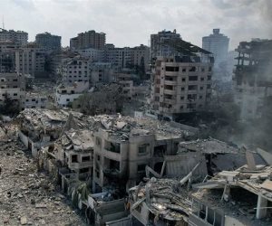 الاحتلال يتحدى قرارات المجتمع الدولي.. والأمم المتحدة تبحث عن موظفيها في غزة 