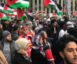 مظاهرة مؤيدة لفلسطين في قلب مكتب نائبة رئيس وزراء كندا.. فيديو