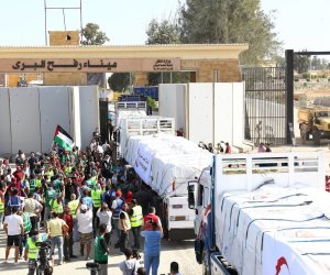 عبور 695 شخصا و22 مصاب ومرافق من الجانب الفلسطينى للمصرى عبر معبر رفح
