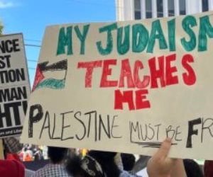 متظاهرون لبايدن: غير مرحب بك في شيكاغو لمشاركتك في الإبادة الجماعية بغزة 