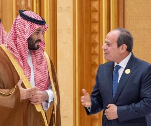 لقاء ثنائي بين الرئيس عبد الفتاح السيسي وولي العهد السعودي على هامش القمة العربية الإسلامية 