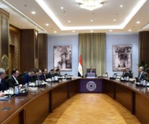 رئيس الوزراء يتابع جهود تطوير قطاع النقل وتحويل مصر لمركز لوجيستى عالمى
