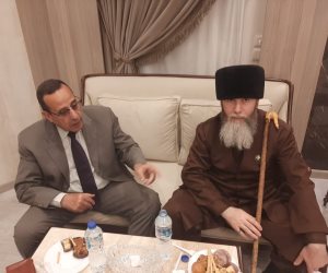 محافظ شمال سيناء يستقبل مفتي الشيشان بمطار العريش .. و"مجييف" يشكر مصر على دورها لدعم فلسطين