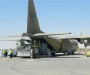 وصول 7 طائرات مساعدات إلى مطار العريش تمهيدا لنقل حمولاتها إلى قطاع غزة