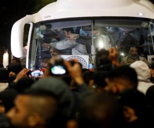 الإذاعة العبرية: إسرائيل توافق على إطلاق سراح 700 أسير فلسطينى مقابل 40 رهينة