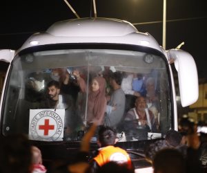 القاهرة الأخبارية: بدء الإفراج عن المحتجزين بغزة ضمن الدفعة السادسة من صفقة التبادل