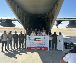 مطار العريش يستقبل 13 طائرة تقل مساعدات إنسانية وإغاثية لغزة (صور)