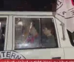 عبور سيارات الصليب الأحمر برفقة الوفد المصرى معبر رفح من الجانب الفلسطينى