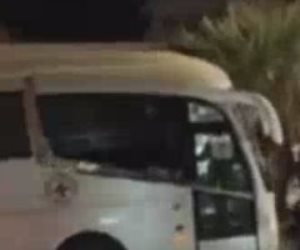 القاهرة الإخبارية: وصول حافلة الأسرى المحررين إلى رام الله