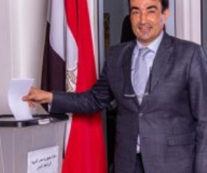 سفير مصر لدى توجو يدلى بصوته فى الانتخابات الرئاسية (صور وفيديو)