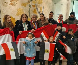 أطفال مصر من مدينة برلين الألمانية: "تحيا مصر"