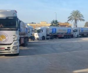 القاهرة الإخبارية: تجهيز 80 شاحنة مساعدات أمام معبر رفح تمهيدا لدخولها إلى غزة