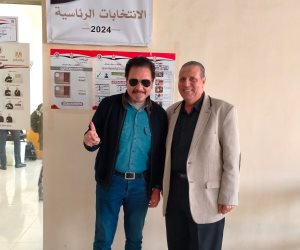  محمد رياض يدلى بصوته فى الانتخابات الرئاسية بالشيخ زايد