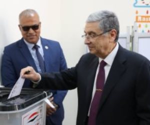 وزير الكهرباء يدلى بصوته فى الانتخابات الرئاسية بالعاصمة الإدارية