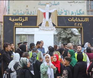 توافد كثيف من المواطنين للإدلاء بأصواتهم بلجنة مدرسة جمال عبدالناصر بالدقى (صور)