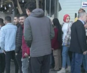 بدء توافد الناخبين على لجان الاقتراع للإدلاء بأصواتهم في انتخابات الرئاسة