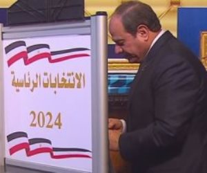 لحظة إدلاء المرشح عبدالفتاح السيسي بصوته في انتخابات الرئاسة المصرية 2024 (فيديو)