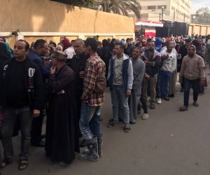 إقبال كثيف لكبار السن والسيدات على لجان شبرا مع بدء التصويت