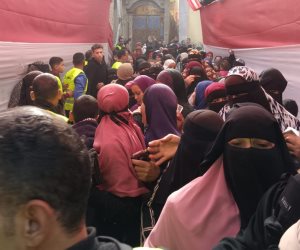 المرأة تقدم ملحمة في لجان أبو رجوان بالانتخابات الرئاسية (صور)