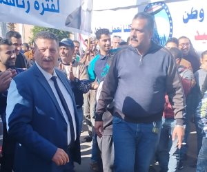مسيرة حاشدة لعمال بورسعيد للدعوة للمشاركة فى الانتخابات الرئاسية