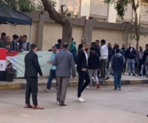 في أكتوبر.. تزاحم من الشباب على لجنة الوافدين للتصويت بانتخابات الرئاسة