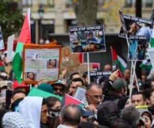 مظاهرات في باريس للمطالبة بوقف فوري ودائم لإطلاق النار في غزة