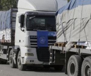 القاهرة الإخبارية: 70 شاحنة مساعدات تدخل الجانب الفلسطيني من معبر رفح