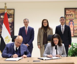 وزيرا التخطيط والاتصالات يشهدان توقيع بروتوكول تعاون لتنفيذ أنشطة محور التمكين الاقتصادى للمشروع القومى لتنمية الأسرة المصرية