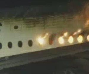 اندلاع النيران بطائرة على مدرج مطار هانيدا الدولى فى طوكيو
