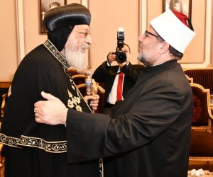 وزير الأوقاف يهنئ البابا تواضروس الثاني والكنائس المصرية بالعام الميلادي الجديد
